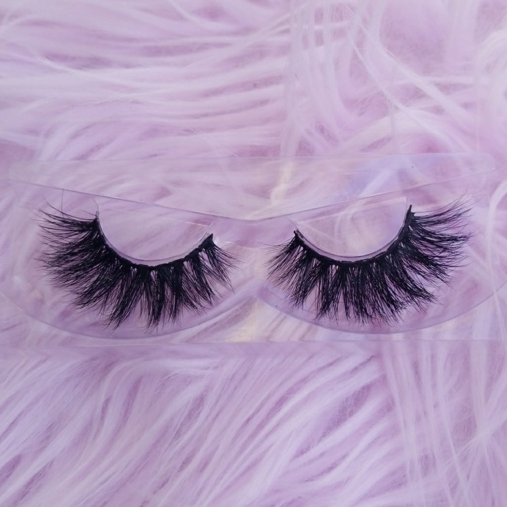 BRAND NEW UNWORN 3D MINK LASHES